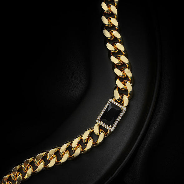 Vintage Obsidian Golden Tone Necklace