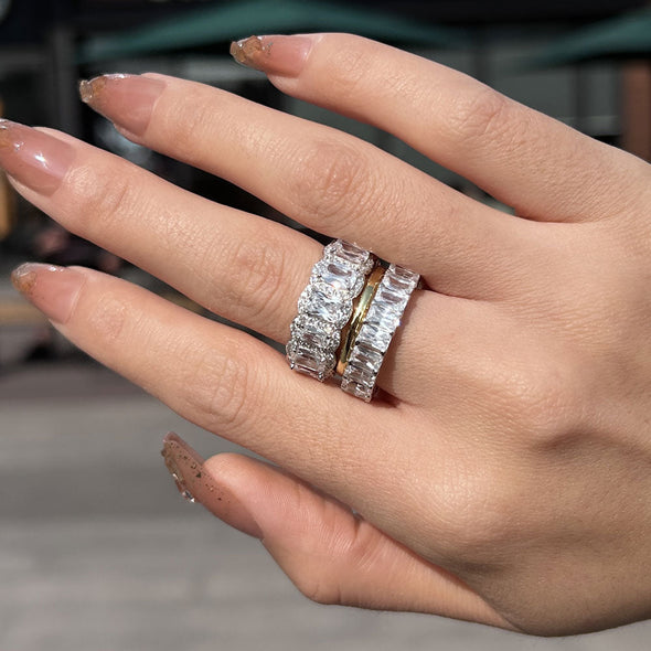Gorgeous 3PC Women's Wedding Band Set In Sterling Silver